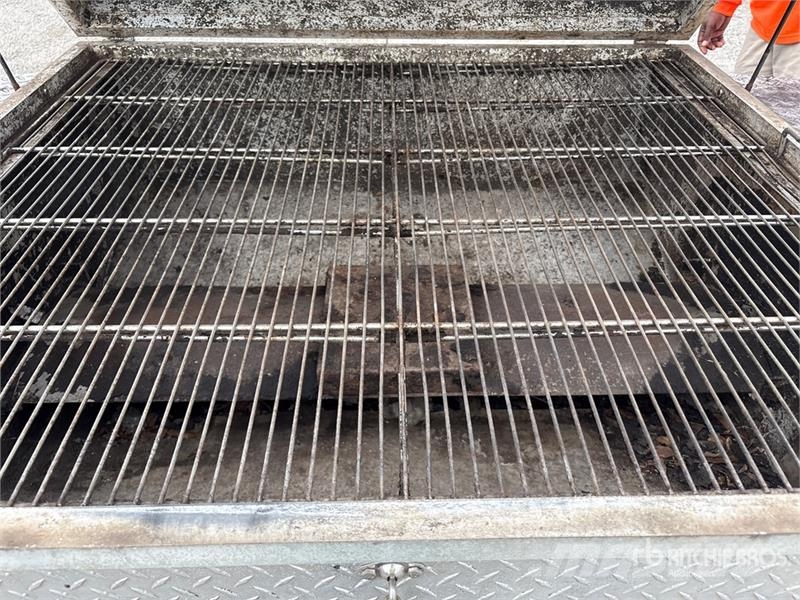 S/A Towable Stainless Steel Grill 농기계 - 기타