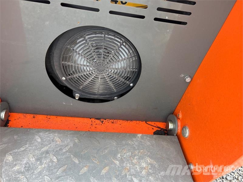  SABSV HRC700 Mini Compact Track Loader Minilæsser - skridstyret