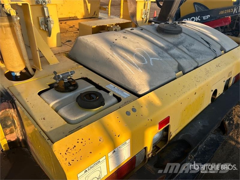 Sakai GW750-2 공기 타이어 롤러
