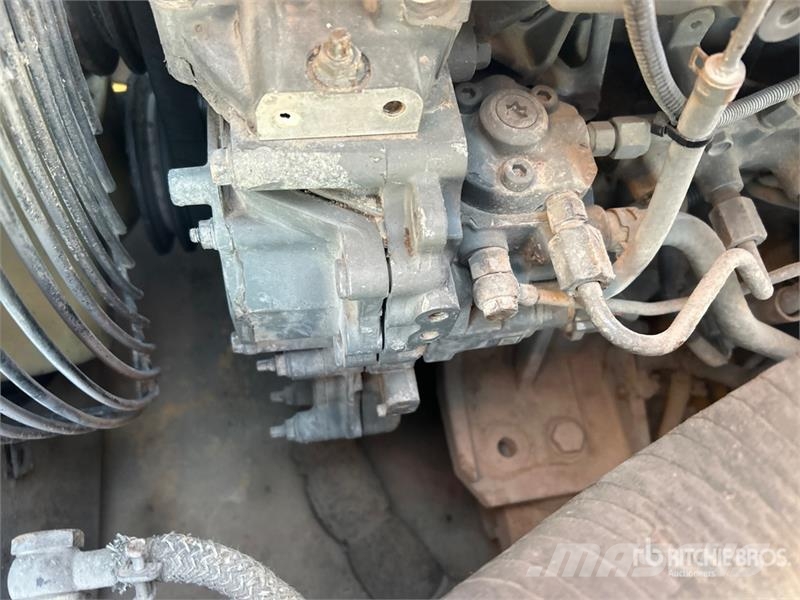 Sakai GW750-2 공기 타이어 롤러