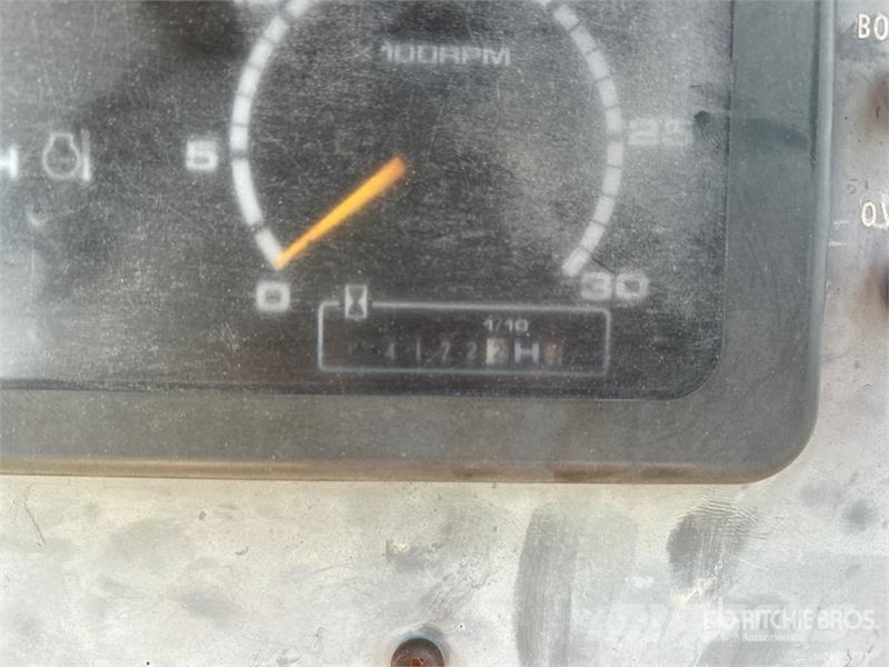 Sakai GW750-2 공기 타이어 롤러