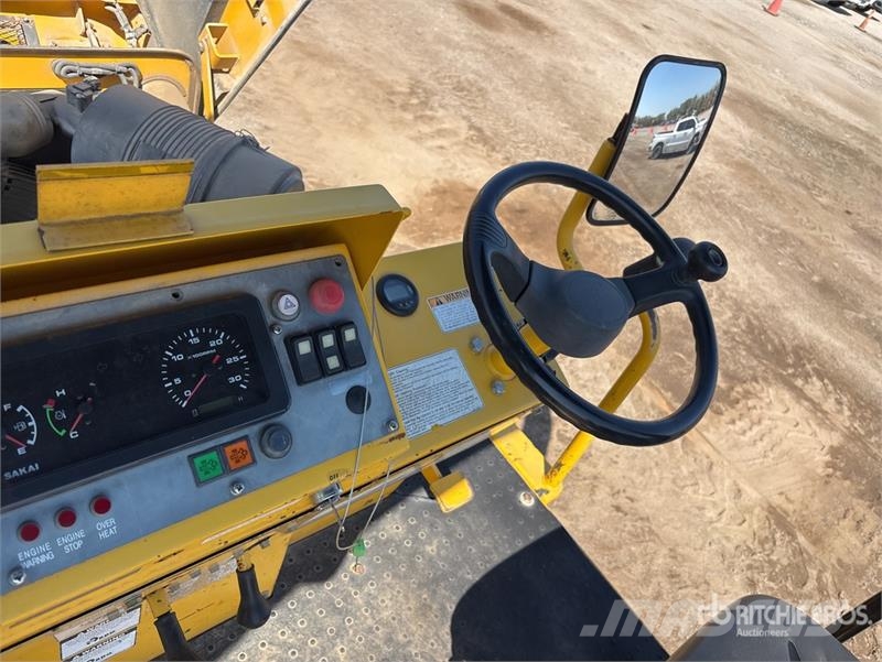 Sakai GW751 7 Wheel Pneumatic Roller Gummiradwalzen