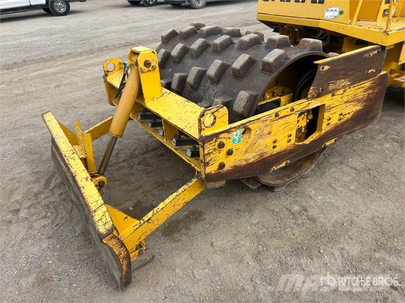 Sakai SV201TB-1 Padfoot Drum Compactor Enojni valjarji
