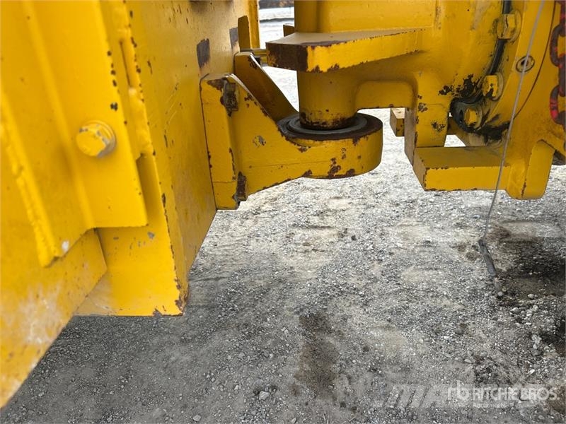 Sakai SV201TB-1 Padfoot Drum Compactor Enojni valjarji