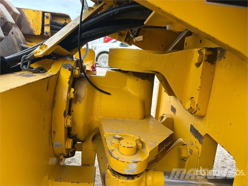 Sakai SV204TB Padfoot Drum Compactor Enojni valjarji