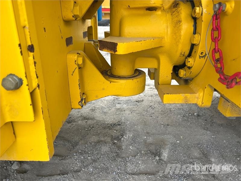 Sakai SV204TB Padfoot Drum Compactor Enojni valjarji
