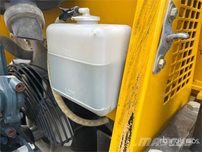 Sakai SV204TB Padfoot Drum Compactor Enojni valjarji