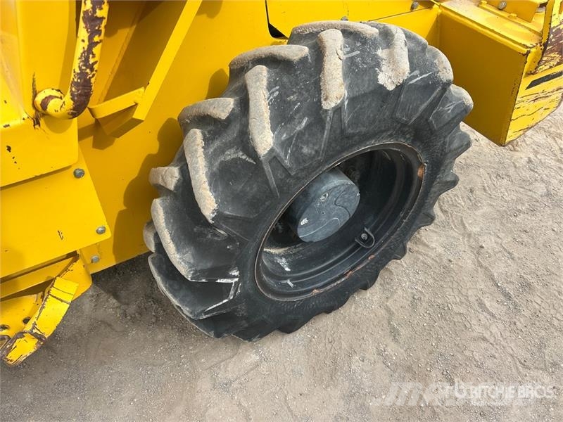 Sakai SV204TB Padfoot Drum Compactor Enojni valjarji