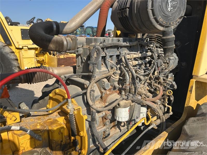 Sakai SV400 Padfoot Drum Compactor (Inoperable) Tek tamburlu silindirler