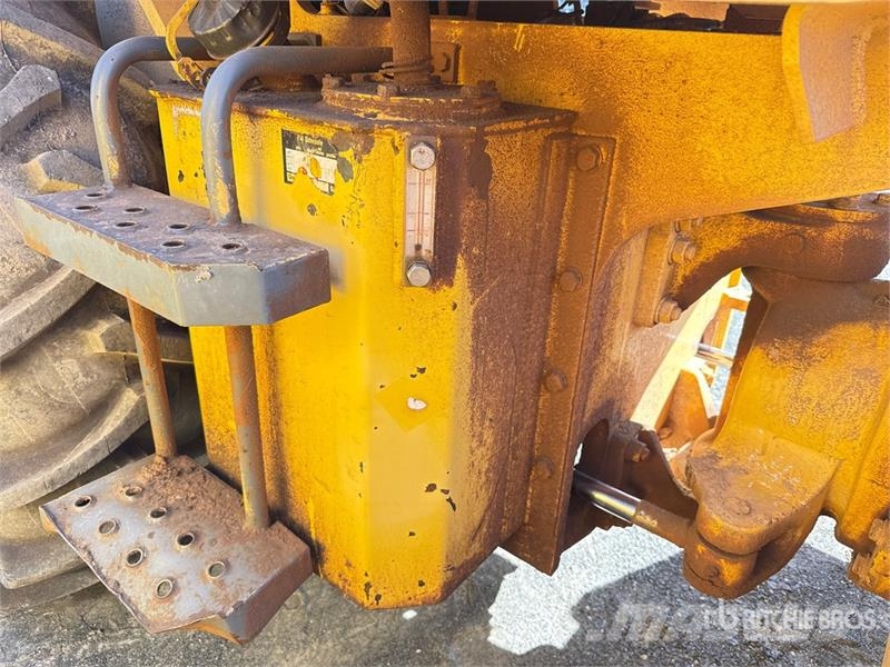Sakai SV400T Padfoot Drum Compactor Single drum rollers