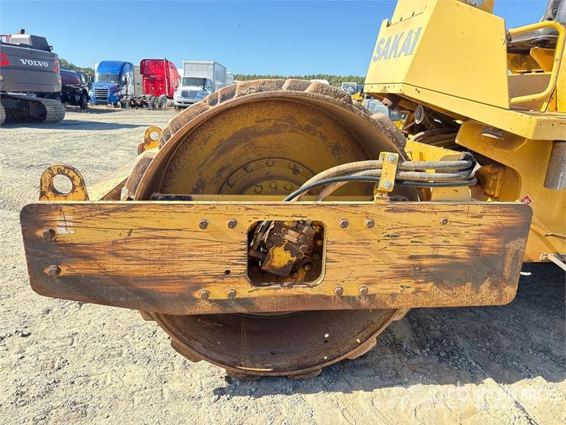 Sakai SV400T Padfoot Drum Compactor Single drum rollers