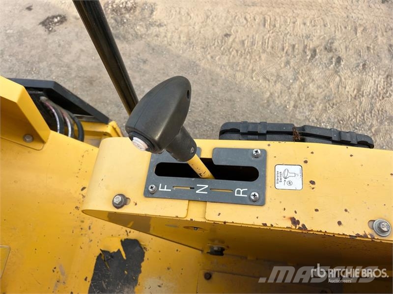 Sakai SV414T Padfoot Drum Compactor Enojni valjarji