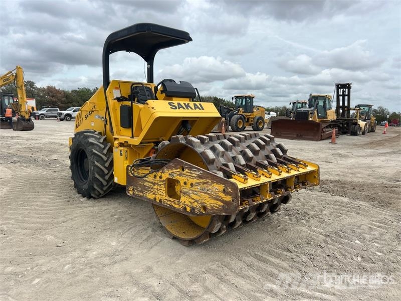 Sakai SV414T Padfoot Drum Compactor Enojni valjarji