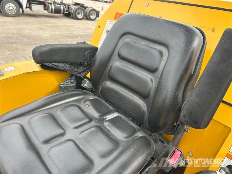 Sakai SV414T Padfoot Drum Compactor Enojni valjarji