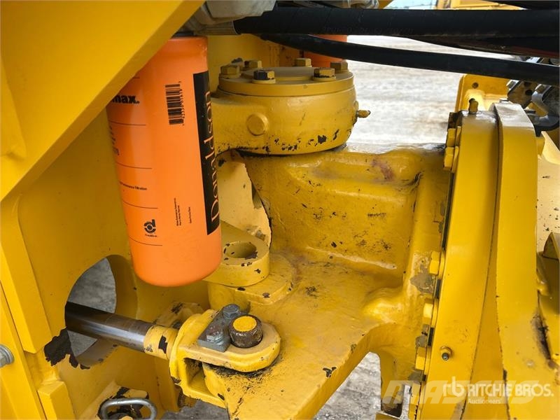 Sakai SV414T Padfoot Drum Compactor Enojni valjarji
