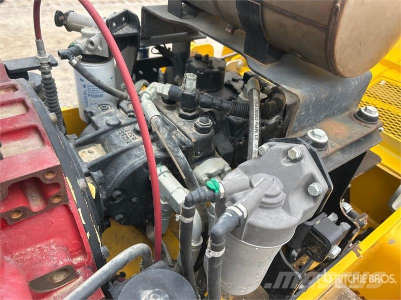 Sakai SV414T Padfoot Drum Compactor Enojni valjarji