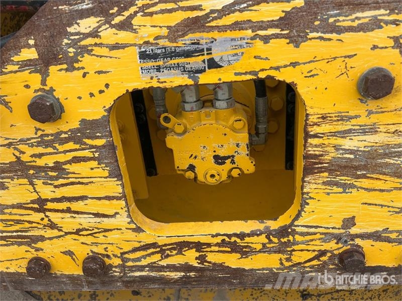Sakai SV414T Padfoot Drum Compactor Enojni valjarji