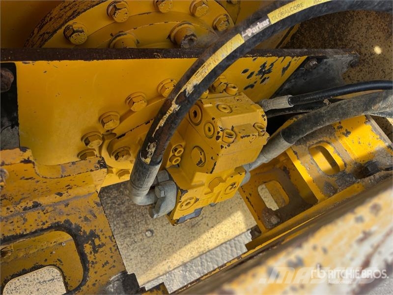 Sakai SV414T Padfoot Drum Compactor Enojni valjarji