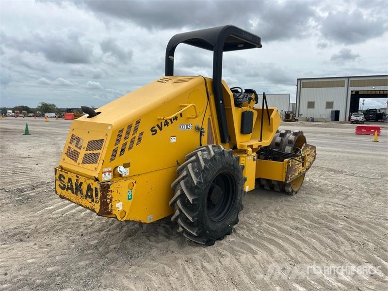 Sakai SV414T Padfoot Drum Compactor Enojni valjarji