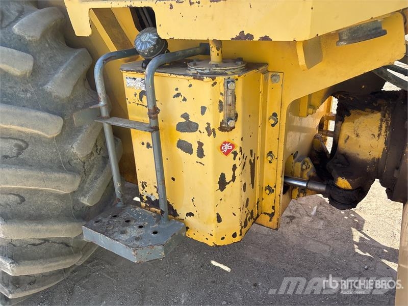Sakai SV505 Padfoot Drum Compactor Single drum rollers