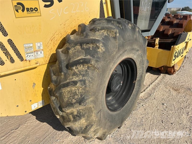 Sakai SV540 Padfoot Drum Compactor (Inoperable) Tek tamburlu silindirler