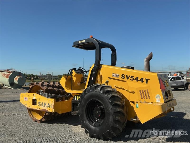 Sakai SV544 Padfoot Drum Compactor Еднобарабанни ролки