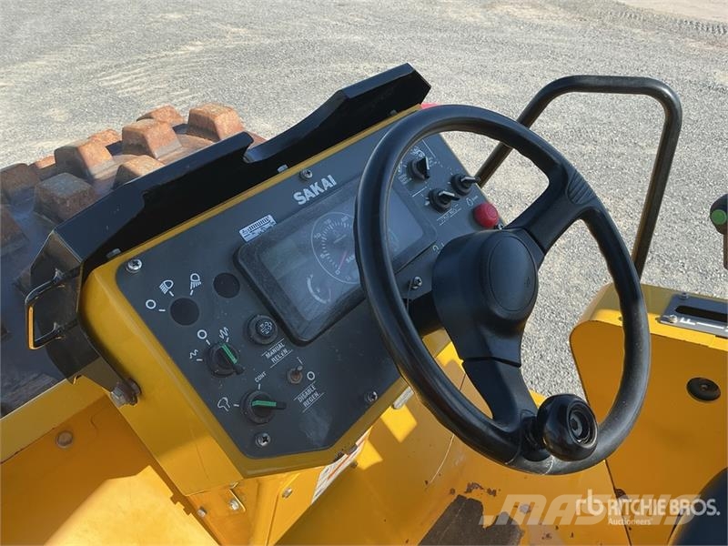 Sakai SV544 Padfoot Drum Compactor Еднобарабанни ролки