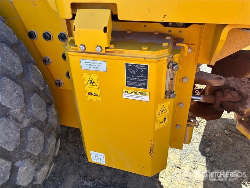 Sakai SV544D Smooth Drum Compactor Enkelt tromle