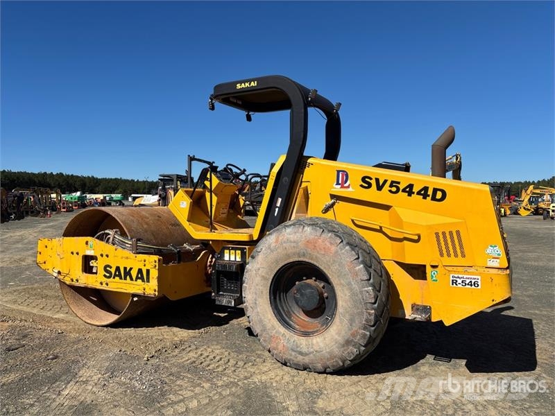 Sakai SV544D Smooth Drum Compactor Enkelt tromle