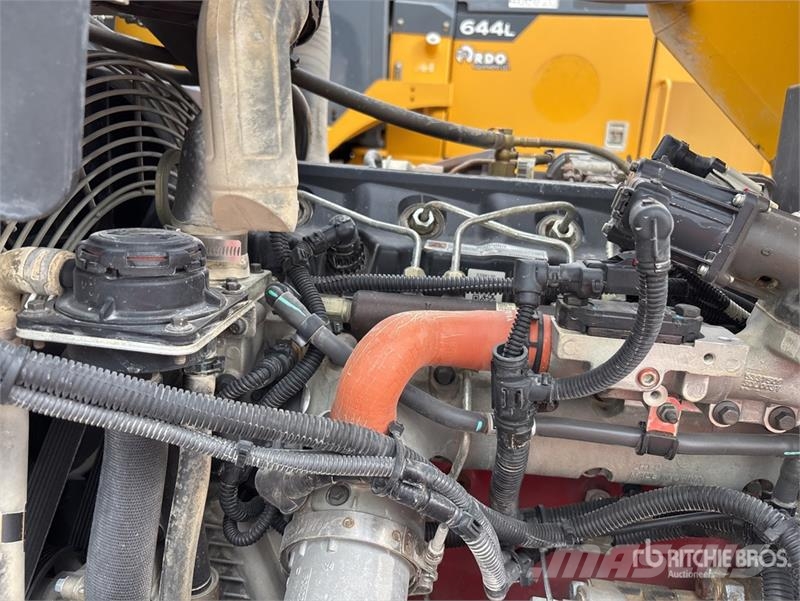 Sakai SV544D Smooth Drum Compactor 单轮压路机