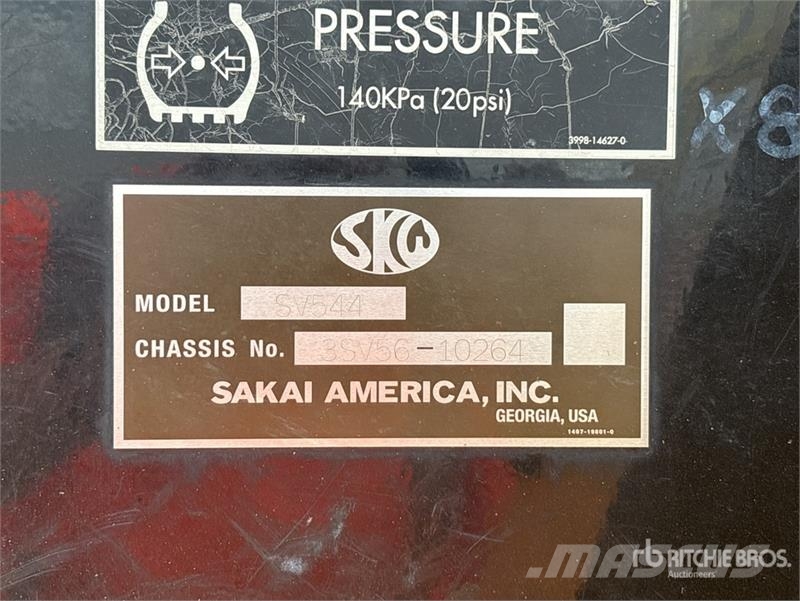 Sakai SV544D Smooth Drum Compactor 单轮压路机