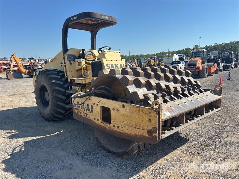  Saki SV505 Padfoot Drum Compactor Single drum rollers