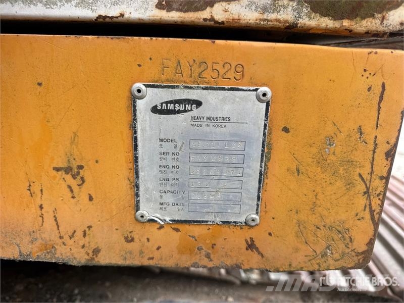 Samsung SE210LC Tracked Excavator Koparki gąsienicowe