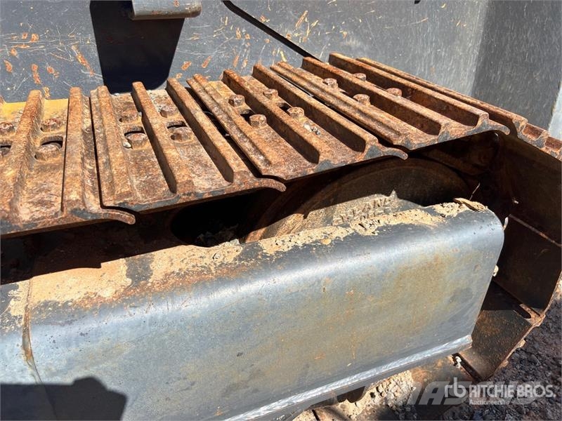 Sandvik QE342 Tracked Screen Plant غرابيل