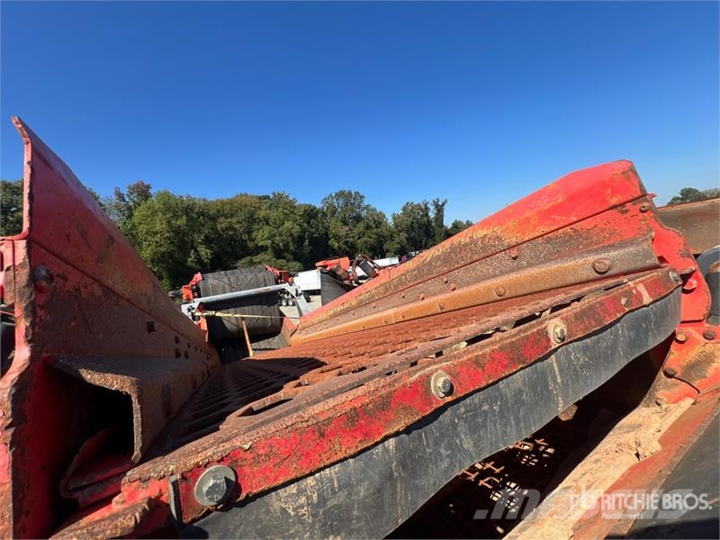 Sandvik QE342 Tracked Screen Plant غرابيل
