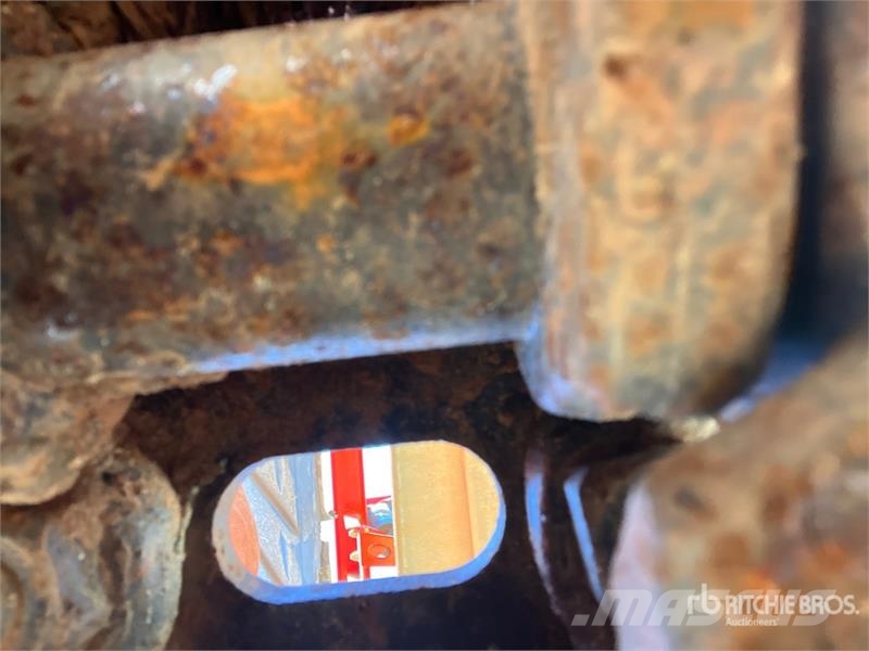 Sandvik QE342 Tracked Screen Plant غرابيل