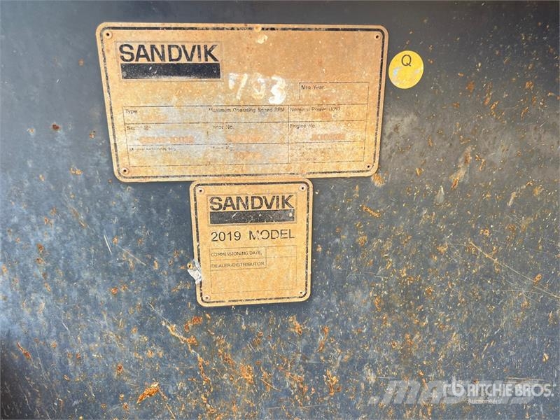 Sandvik QE342 Tracked Screen Plant غرابيل