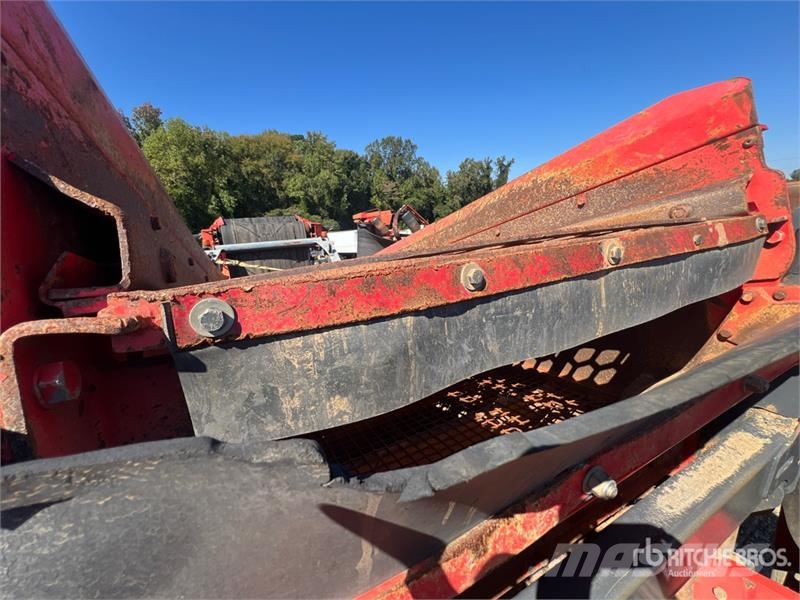 Sandvik QE342 Tracked Screen Plant غرابيل
