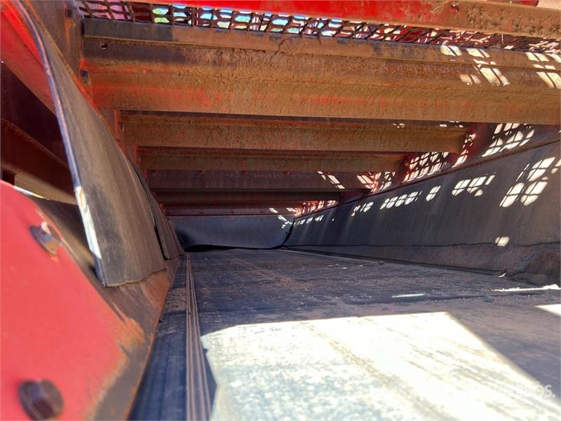 Sandvik QE342 Tracked Screen Plant غرابيل