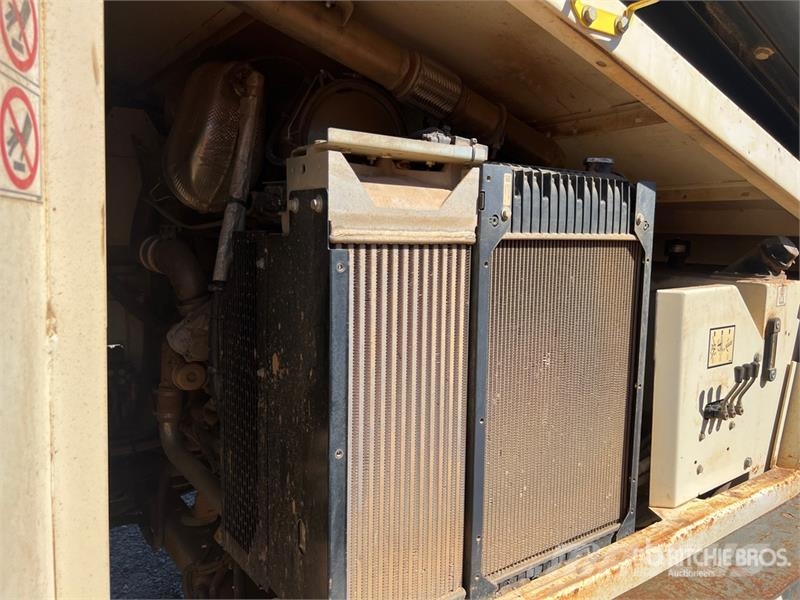 Sandvik QE342 Tracked Screen Plant غرابيل