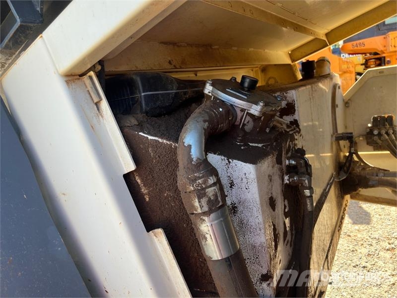 Sandvik QE342 Tracked Screen Plant غرابيل