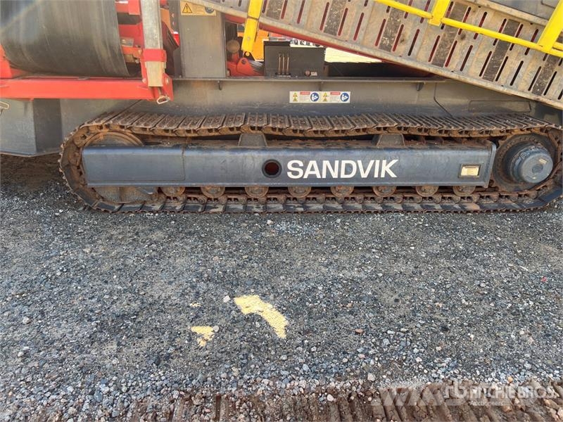 Sandvik QE342 Tracked Screen Plant غرابيل