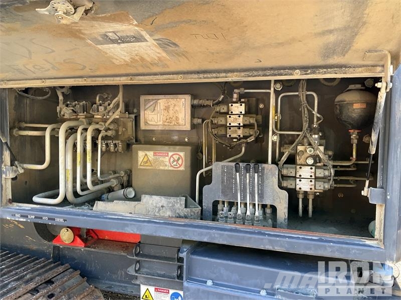 Sandvik QJ341 Tracked Jaw Crushing Plant 골재 플랜트