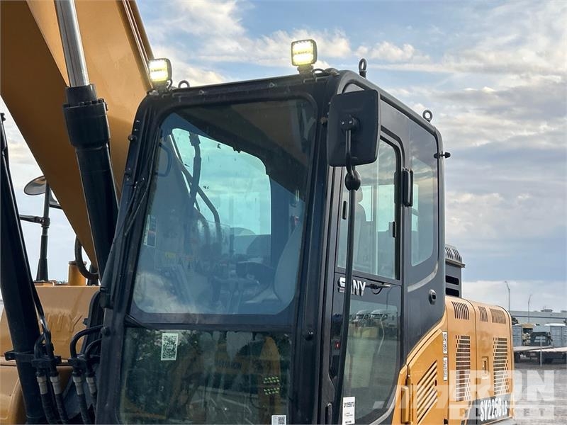 Sany SY225C LC Tracked Excavator Raupenbagger