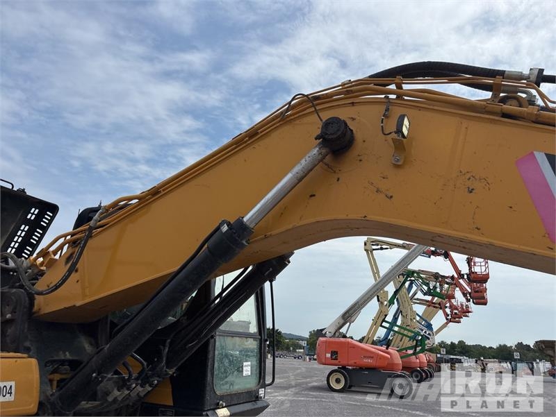 Sany SY225C Tracked Excavator Escavatori cingolati