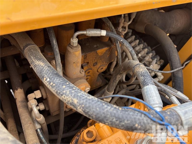 Sany SY225C Tracked Excavator Escavatori cingolati