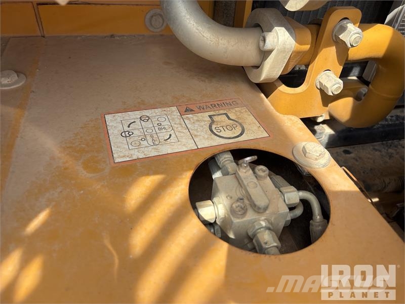 Sany SY225C Tracked Excavator Escavatori cingolati