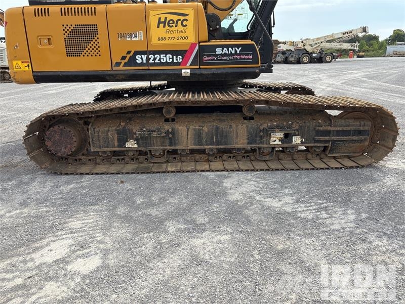 Sany SY225C Tracked Excavator Escavatori cingolati