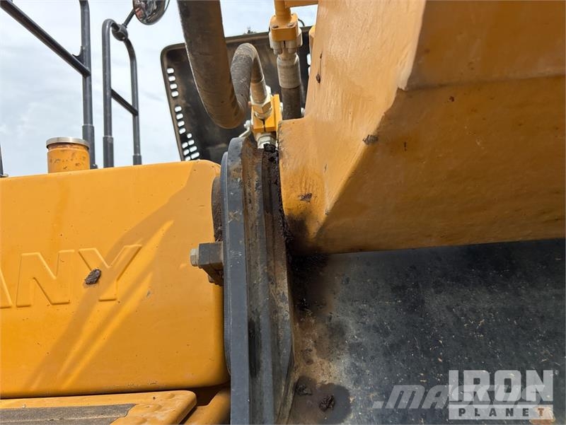 Sany SY225C Tracked Excavator Escavatori cingolati