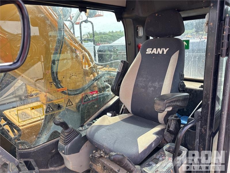 Sany SY225C Tracked Excavator Escavatori cingolati